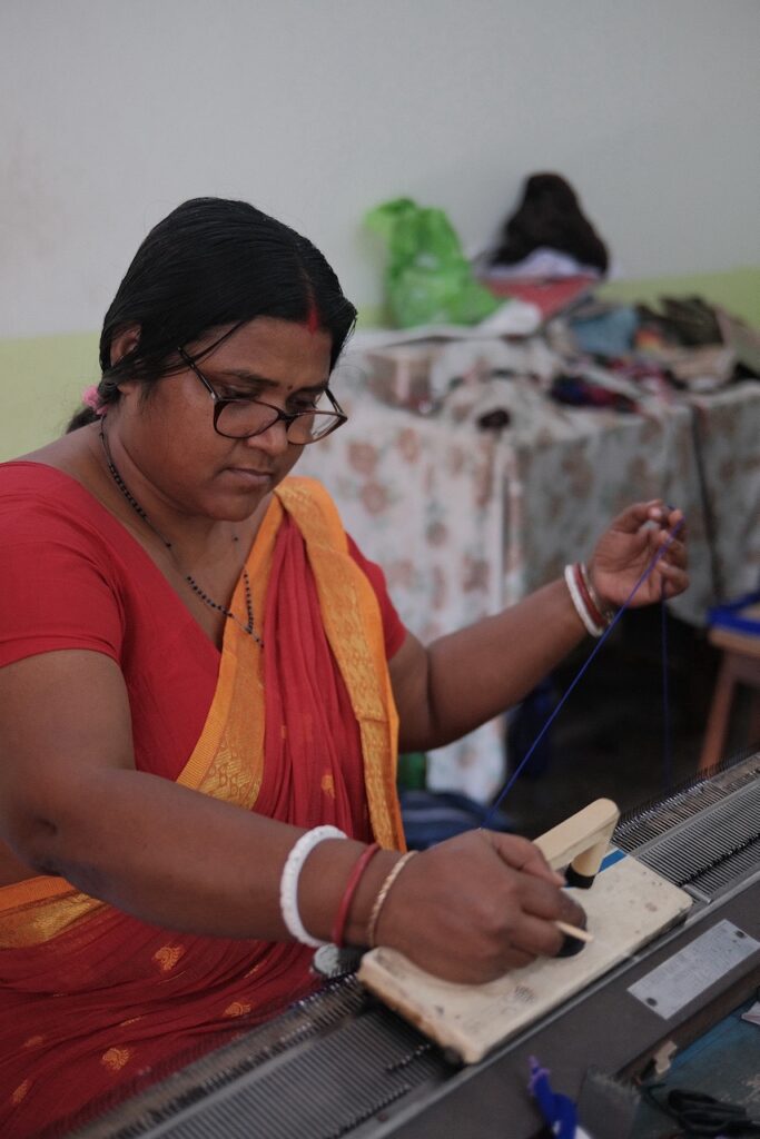 Howrah calcutta service poor